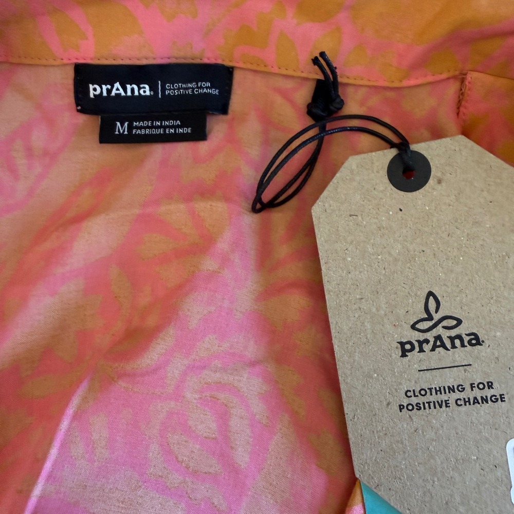 prAna Iguala Top Fresca Flora Fauna Pink Orange Floral Button Down Cropped M NEW - Picture 6 of 10